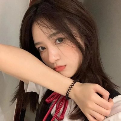 无法触碰的她